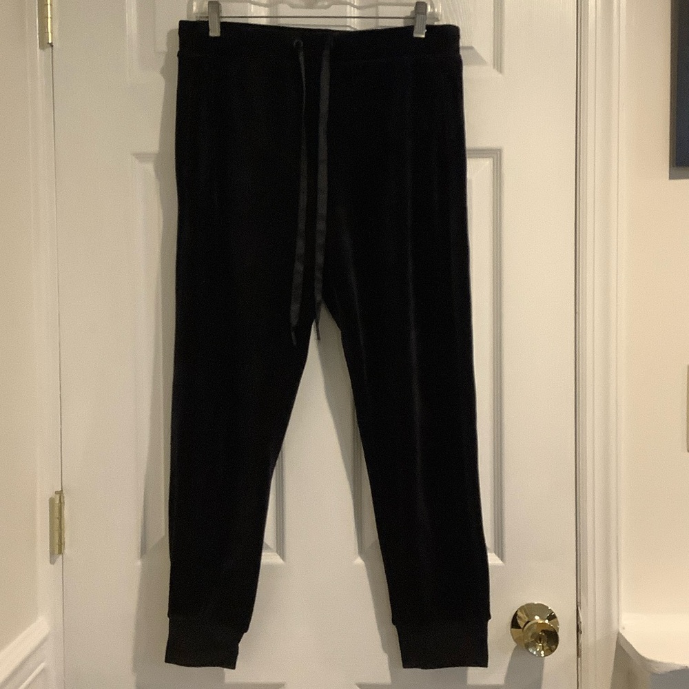 SANCTUARY Women’s Black Velvet Heartbreaker Travel Day Athleisure Joggers M